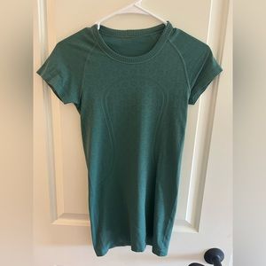 Lululemon green swiftly tech